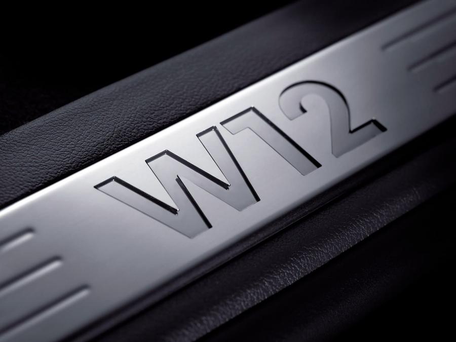  Volkswagen Touareg W12 Sport Edition 2005 года  (фото 3 из 7)